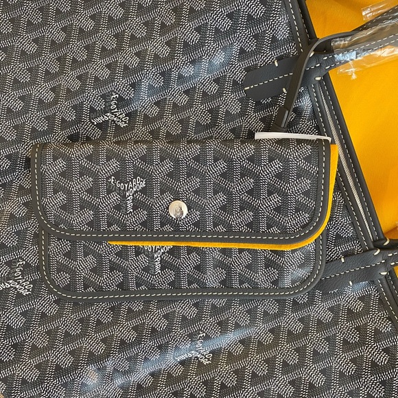 BRAND NEW W/ TAGS Goyard St. Louis PM Gray - Picture 5 of 9